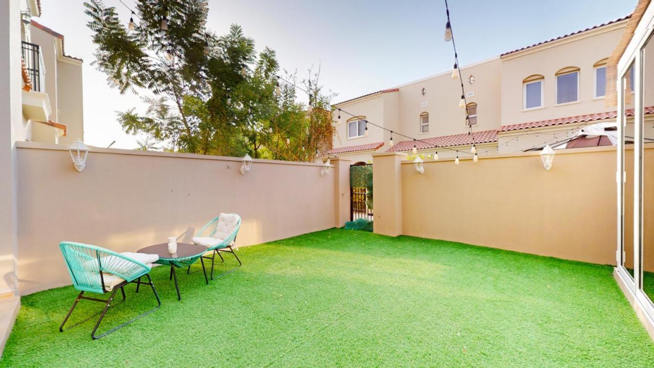Bella Casa At Serena - Peaceful Three Bed Villa Dubai Exterior photo